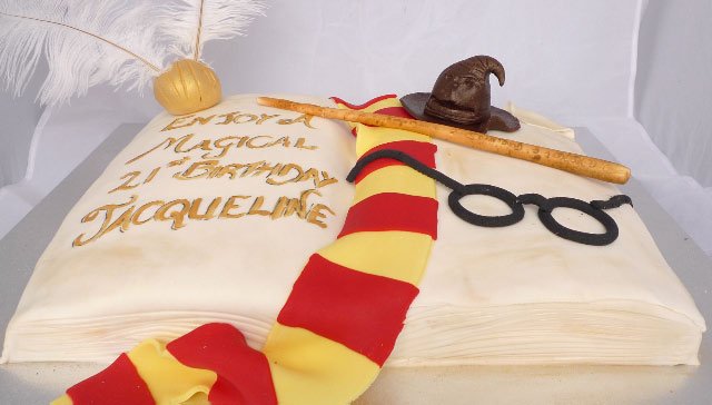 14 Harry Potter Kids Birthday Cake