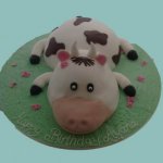 39 Cow Kids Birthday Cake