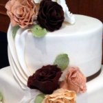 Celebrate Cakes Sugar Flowers - Sugar Roses in natural and brown colourings